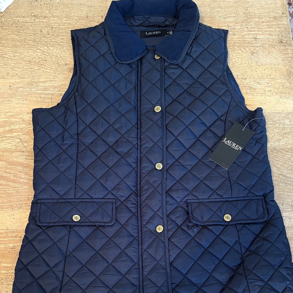 BNWT Medium Ralph Lauren puffer vest in navy blue